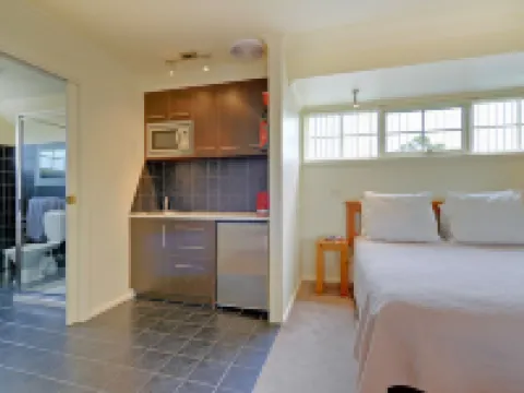 อลอฟท์ บูทีค แอคคอมโมเดชั่น โรงแรมในสตราฮาน