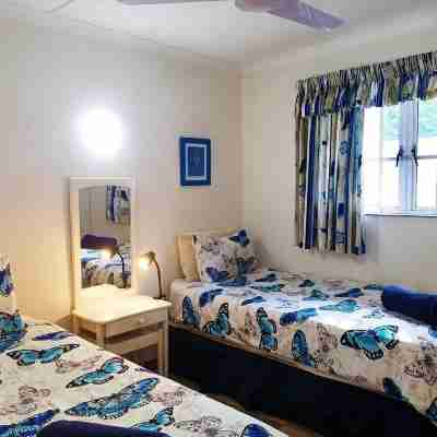 南方舒適-池邊 Rooms