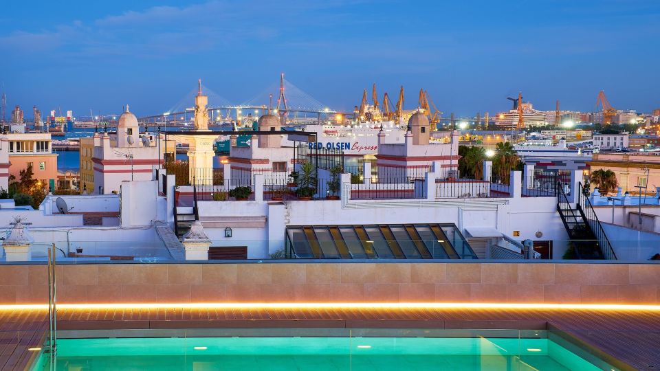 Tandem Torres de Cádiz Suites