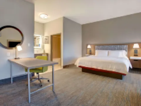 博格希爾頓歡朋旅館&套房酒店 博格酒店