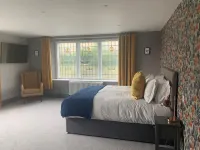 The Strutt Arms Hotel at the Elephant & Peacock のホテル