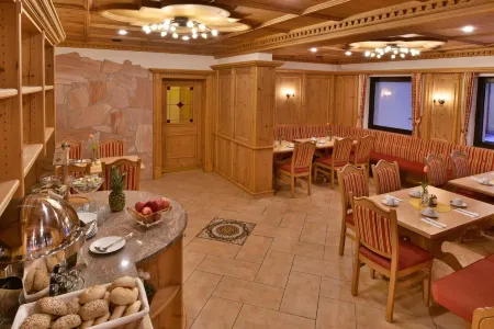 Hotel Wender Отели в г. Фойхтванген