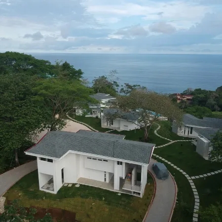 Adeluna Luxury Villas