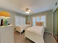 Sea Oats by Southern Vacation Rentals Hotels near Five Below