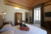 1940 Luxury Accommodations - Rubino Boutique Apartment - Lejligheder