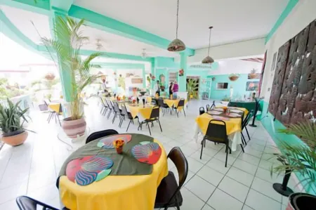 Habitation Hatt Hotel Отели рядом с достопримечательностью «Национальный дворец»