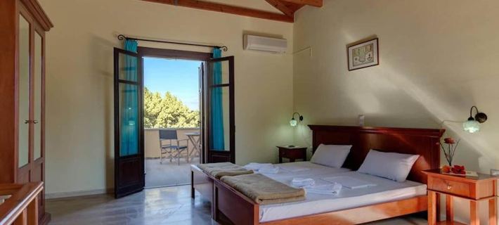 Group Accommodation in Crete Separate Houses Hotels in Vamos