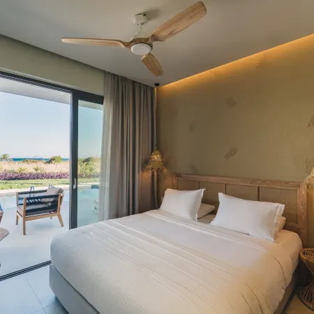Taf Villas - Beach Resort & Tesla