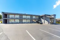 Econo Lodge Gallatin - Metro Nashville فنادق في Gallatin