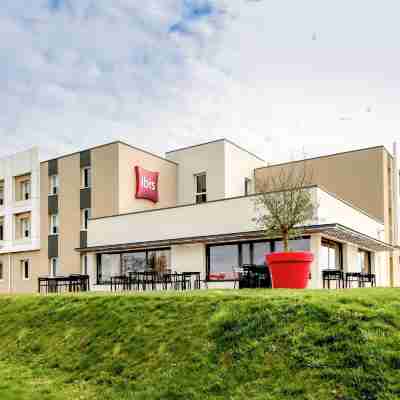 Hôtel Ibis Les Herbiers Hotel Exterior