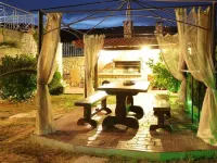 Villa Christine - Maisonettes with Fireplace โรงแรมในเกาะยูบีอา