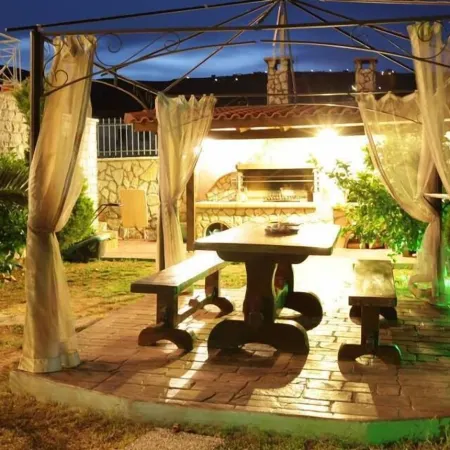 Villa Christine - Maisonettes with Fireplace