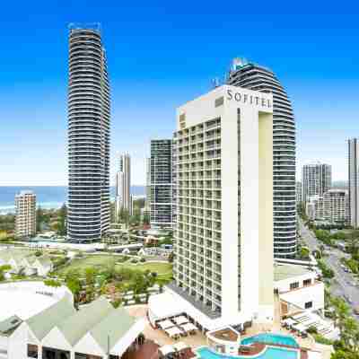 The Wave - QStay Hotel Exterior