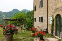 Agriturismo Antico Frutto Các khách sạn ở Premilcuore