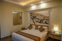 Four Leaf Hotel Hotel a Badaun