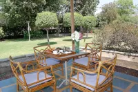The Meadows Resort and Spa Отели в г. Даулатабад
