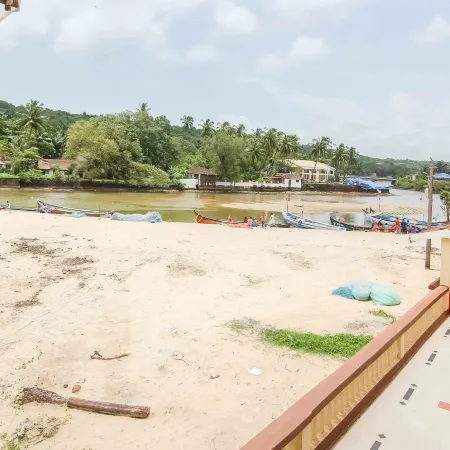 Baia Do Sol - Beachfront Boutique Resort in Baga, Calangute