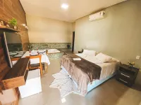 Complexo Jardim Secreto Hotels in Santa Barbara