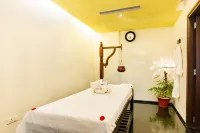 Flora Airport Hotel and Convention Centre Kochi - Spa