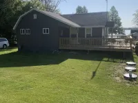 Cozy 2 Bedroom House Overlooking Little Sturgeon Bay Hotel a Gardner