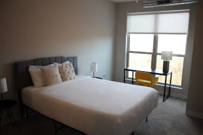 Campustown Lux Apartment near ISU! Hotels in Ames