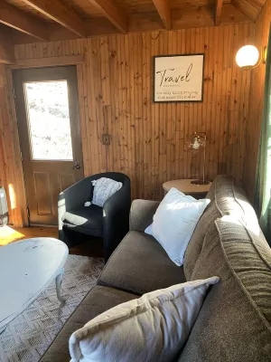 Creekside Cabin Getaway