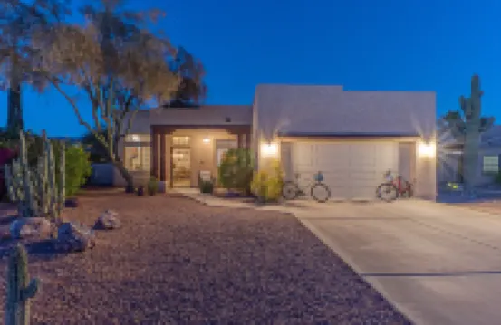 Lagoon Pool and Putt Green - Stunning Golf Oasis with Mountain Views