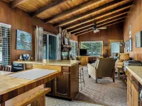 Vintage Smith Lake Retreat! Hotels in Walker County