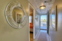Glass-Enclosed Balcony and Outdoor Pool - Stunning Beachfront Haven