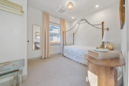 Charming Craftsman Home with Cozy Backyard - Inviting Getaway Retreat