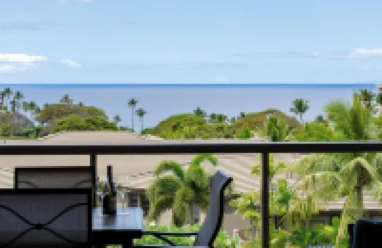 I.P.M PRESENTS:  HOOLEI 69-2: GREAT LOCATION + STUNNING NEW REMODEL! WOW!