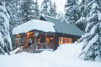 Ski-in Access and Cozy Woodstove - Inviting Forest Retreat Hotels in der Nähe von Trillium Lake