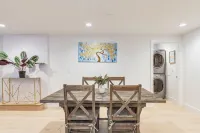 Modern Suite with Full Kitchen and Parking - Charming Cozy Retreat Hotel a Bellevue