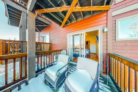 Prospector Village 105C