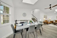 Huge Yard, Foosball, BBQ, and Cozy Vibes - Serene Spacious Haven