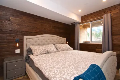 Beautiful Views and Modern Amenities - Stunning Mountain Escape