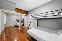 Fully Equipped Kitchen and High-Speed Wi-Fi - Spacious Haven