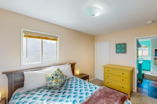 Ocean-view home - private hot tub, outdoor shower, dog-friendly - walk to beach