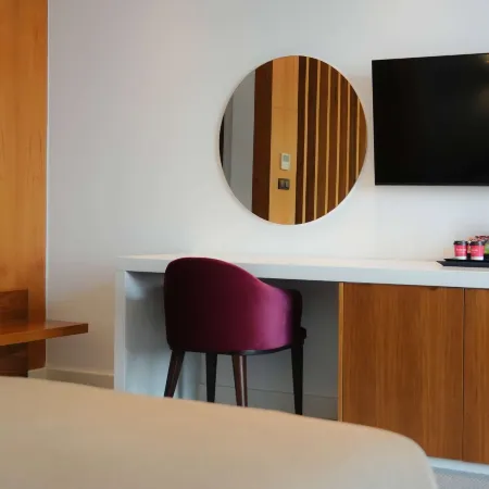 Ramada Hotel & Suites by Wyndham Erbil 32 Park Hotels in Erbil