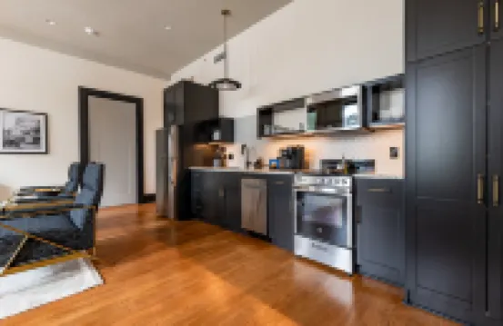 2BR Downtown Views in Prime Location | The Mayfair