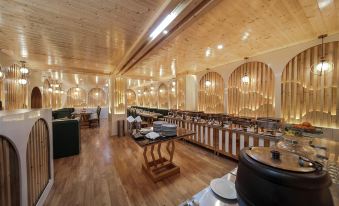 Hill River Resort by West Western