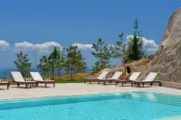 Pousada da Serra da Estrela – Historic Hotel - Pools
