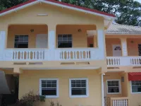 Hilltop View Guesthouse Hoteles cerca de Anse Galet Beach