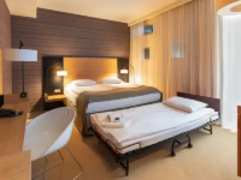 Hotel Bulwar โรงแรมในทัวรูน