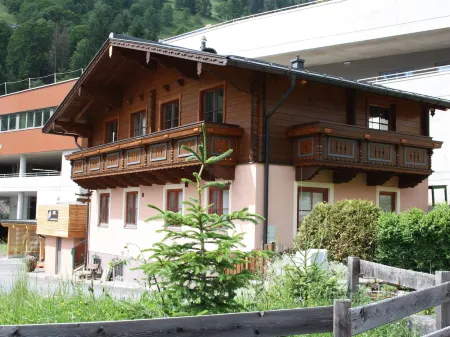 Chalet in Dienten on Hochkönig Ski Slopes