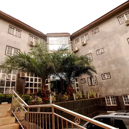 Silverland Hotel and Suites