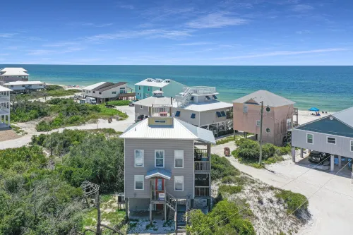 Narrow Escape by Pristine Properties Vacation Rentals