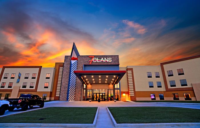 7Clans Hotel & Resort