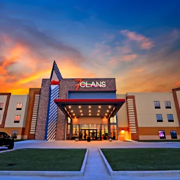 7Clans Hotel & Resort