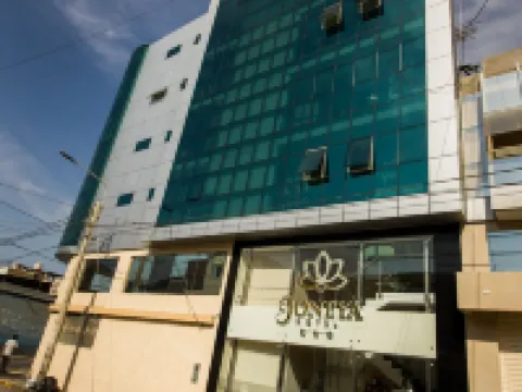 Joneya Hotel Hoteles en Chiclayo